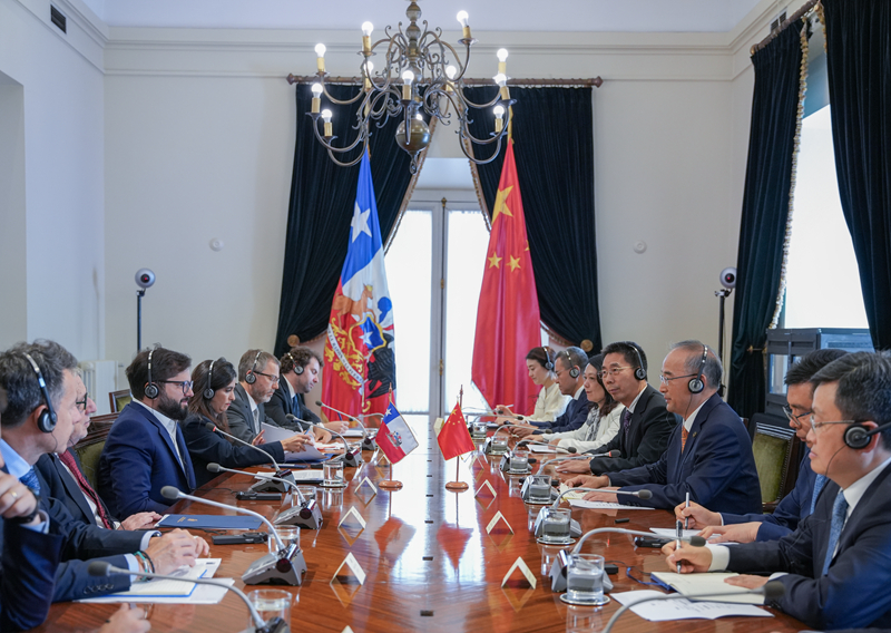 黃強率四川代表團在智利訪問「相關圖片」